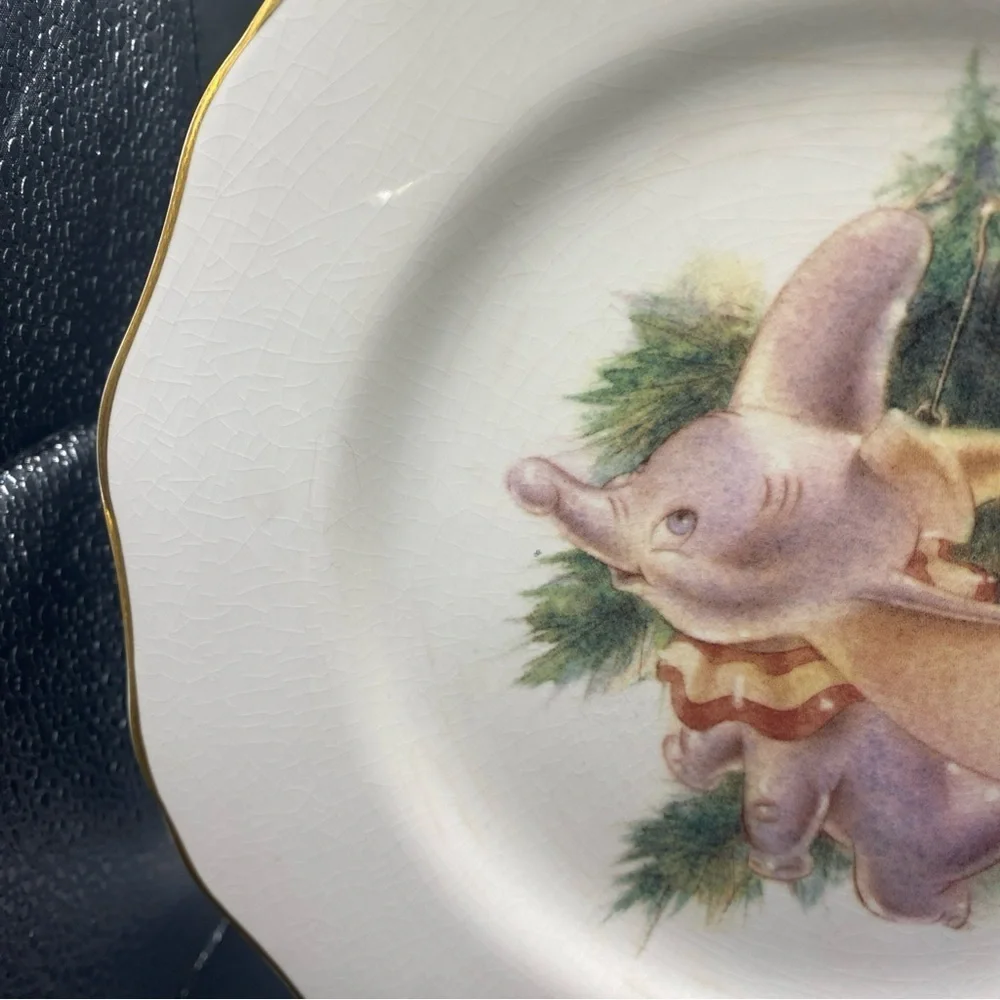Disney‎ Direct VTG RARE Holiday Lunch/ Salad 8 5/8” Plate Retired Dumbo
